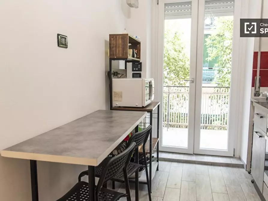 Immagine 9 di Camera condivisa in affitto  in Piazza Conca d'Oro a Roma