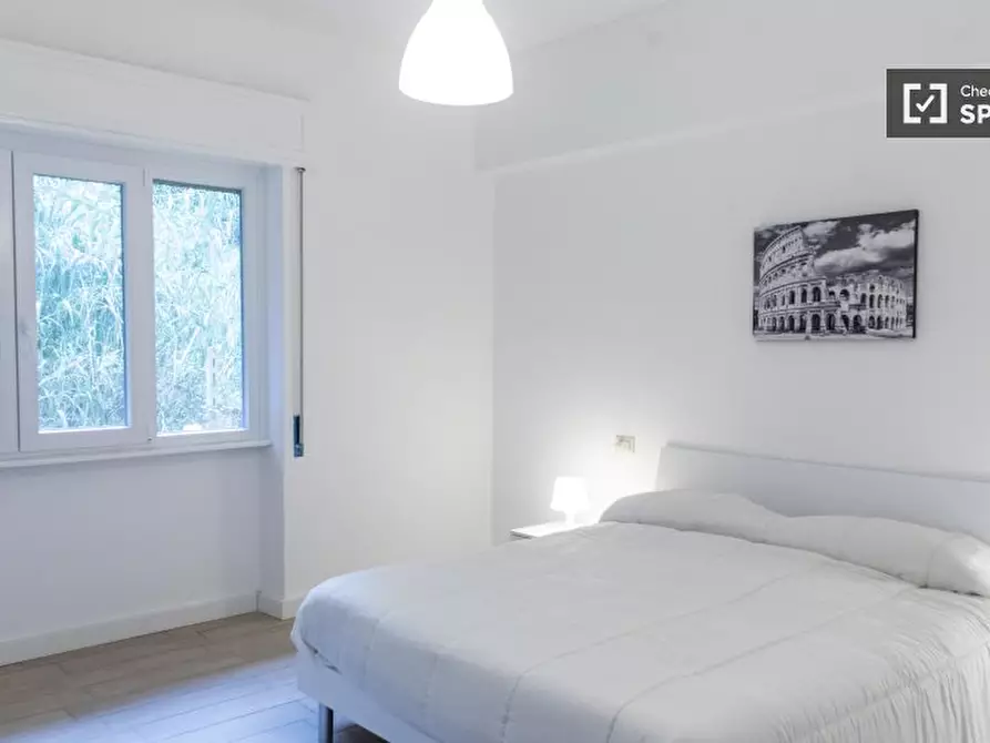 Immagine 4 di Camera condivisa in affitto  in Via Angelo Fava a Roma