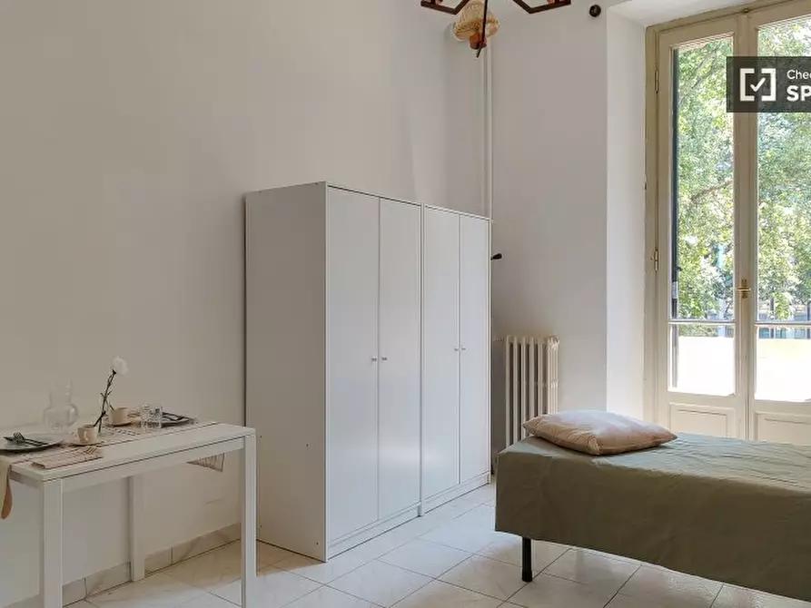 Immagine 8 di Appartamento in affitto  in Viale Romagna a Milano