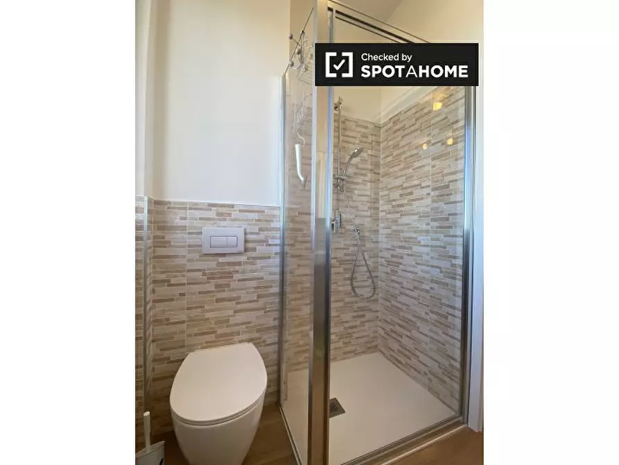 Immagine 17 di Appartamento in affitto  in Via Lucio Giunio Columella a Milano