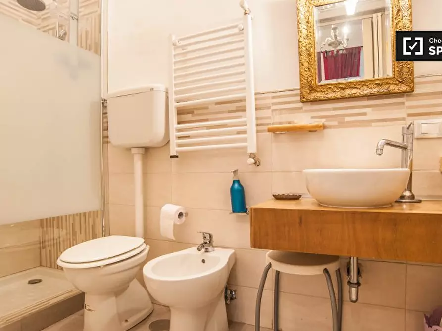 Immagine 5 di Camera condivisa in affitto  in Piazza Melozzo da Forlì, 00196 Roma RM, Italy a Roma