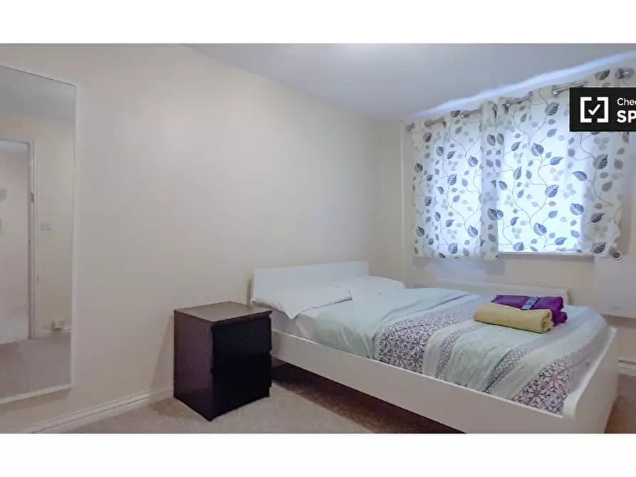 Immagine 4 di Appartamento in affitto  in Hill View Dr a Eltham