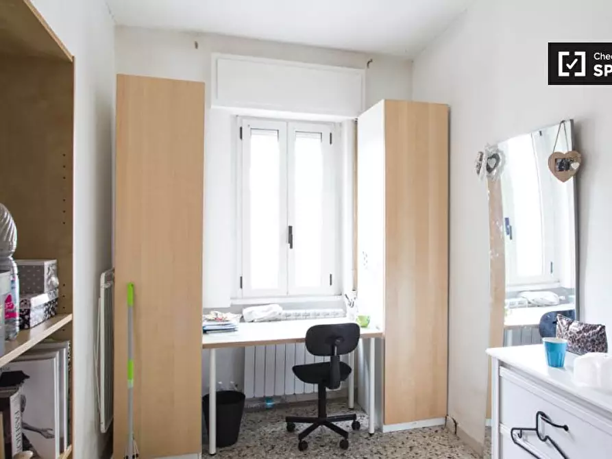 Immagine 3 di Camera condivisa in affitto  in Via Achille Feraboli a Milano