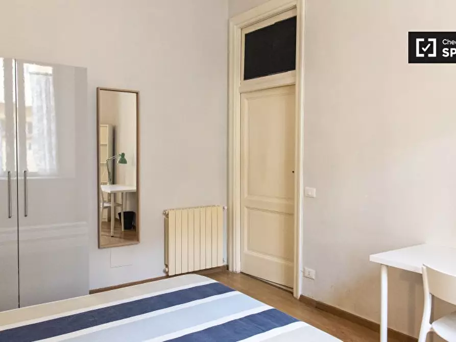 Immagine 3 di Camera condivisa in affitto  in Viale Regina Margherita a Roma