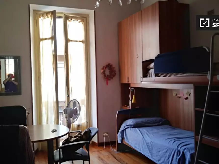 Immagine 16 di Camera condivisa in affitto  in Via Rossana a Torino