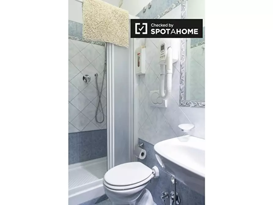 Immagine 11 di Appartamento in affitto  in Via Nazionale a Roma