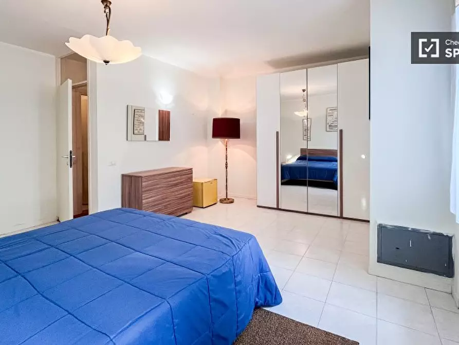 Immagine 11 di Appartamento in affitto  in Via Scaldasole a Milano