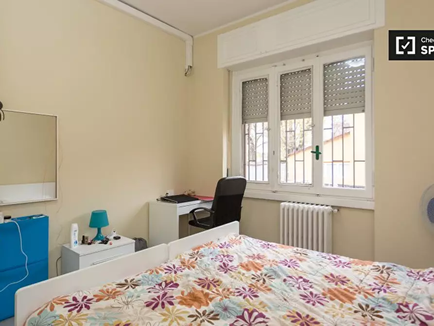 Immagine 2 di Camera condivisa in affitto  in Via Ettore Ponti a Milano