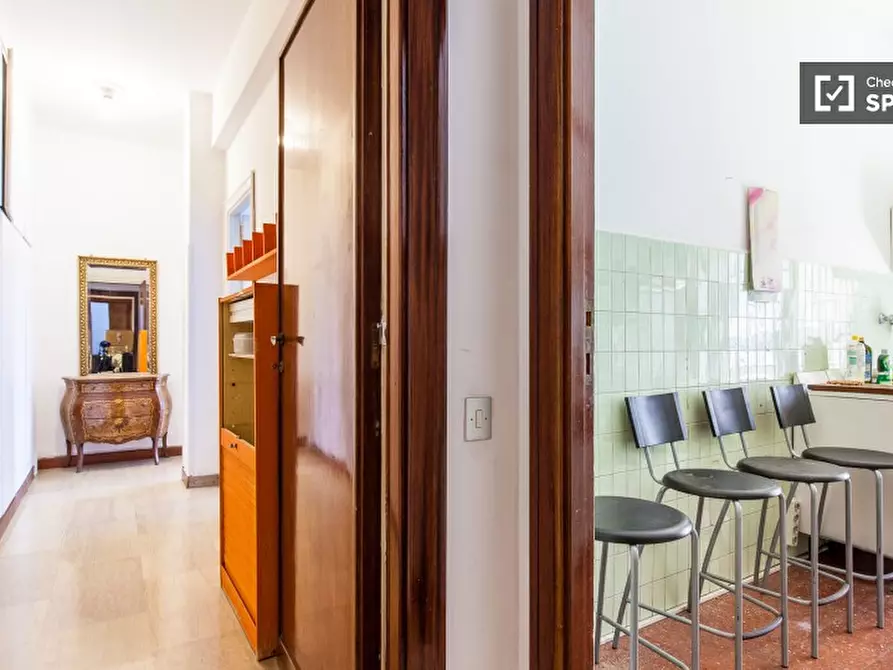 Immagine 10 di Camera condivisa in affitto  in Via Pietro Mascagni a Roma