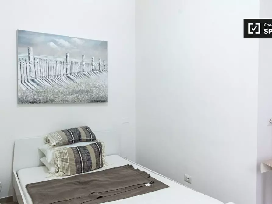 Immagine 19 di Camera condivisa in affitto  in Viale Parioli a Roma