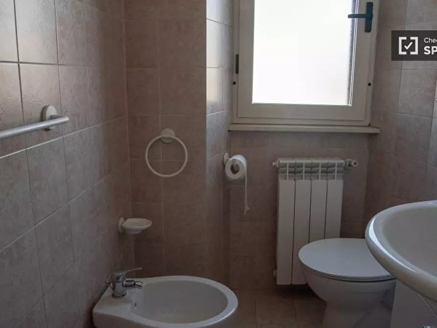 Immagine 12 di Appartamento in affitto  in Via dei Savorgnan a Roma