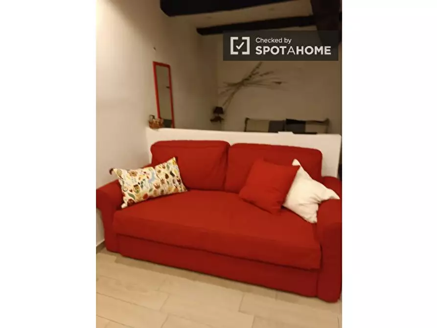 Immagine 1 di Ufficio in affitto  in Vico Storto Purgatorio Ad Arco a Napoli