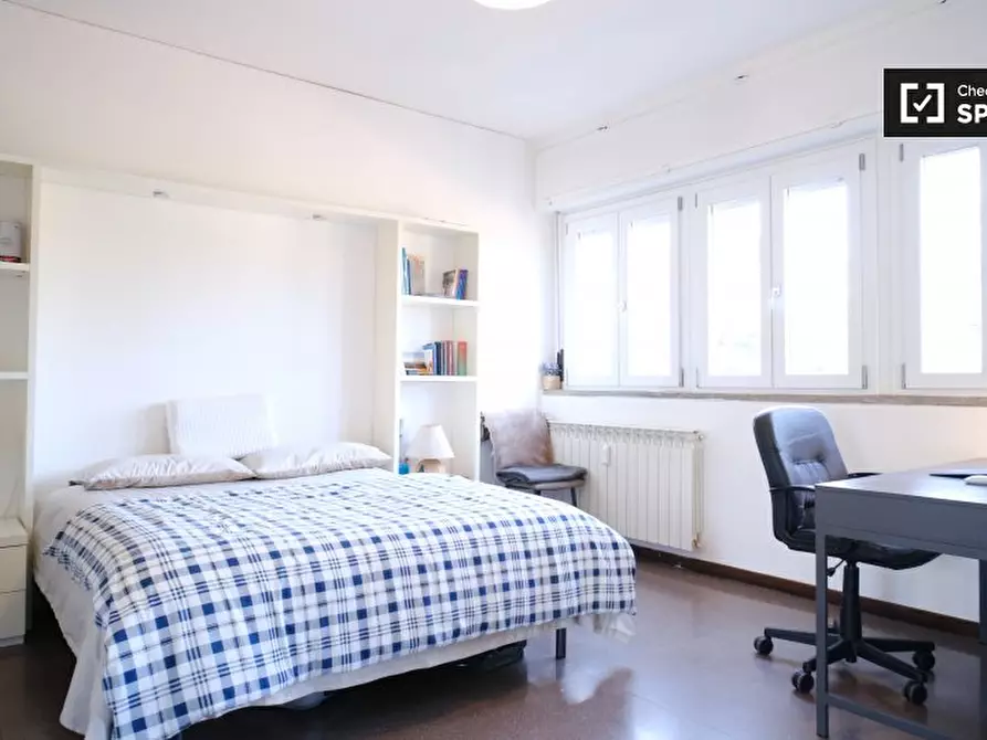 Immagine 2 di Camera condivisa in affitto  in Via giovanni conti a Roma