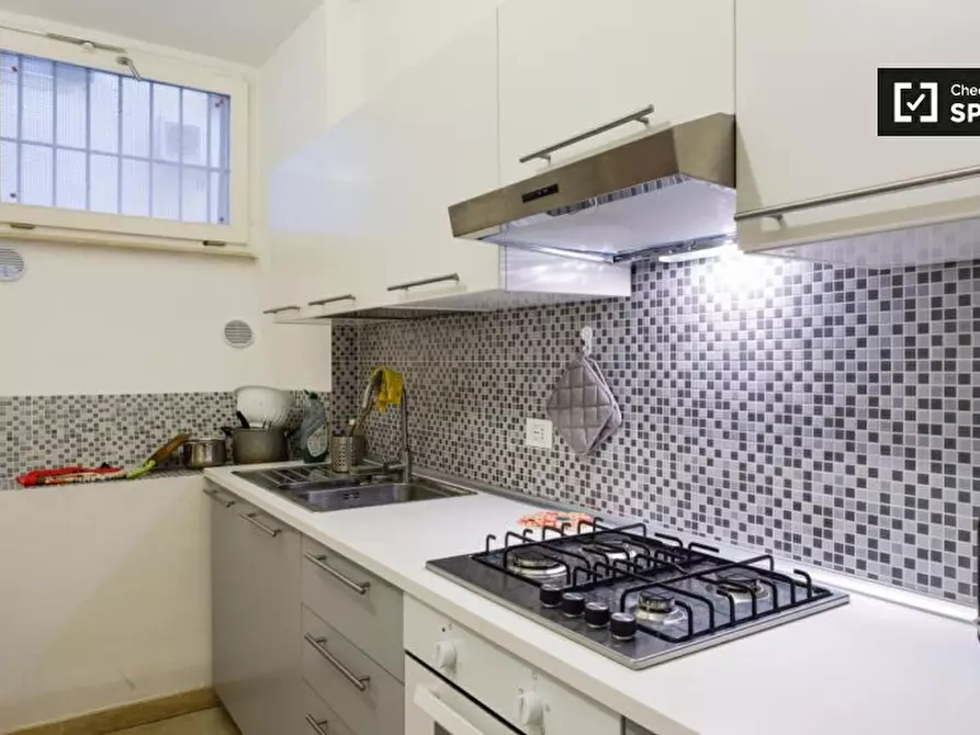 Immagine 8 di Camera condivisa in affitto  in Via Basento a Roma