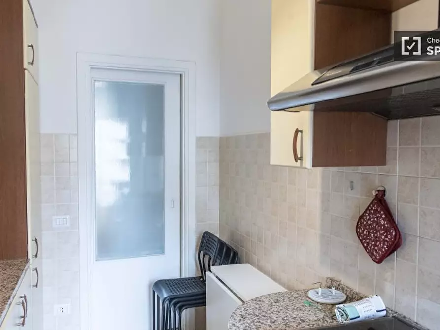 Immagine 16 di Camera condivisa in affitto  in Via Val d'Aosta a Roma