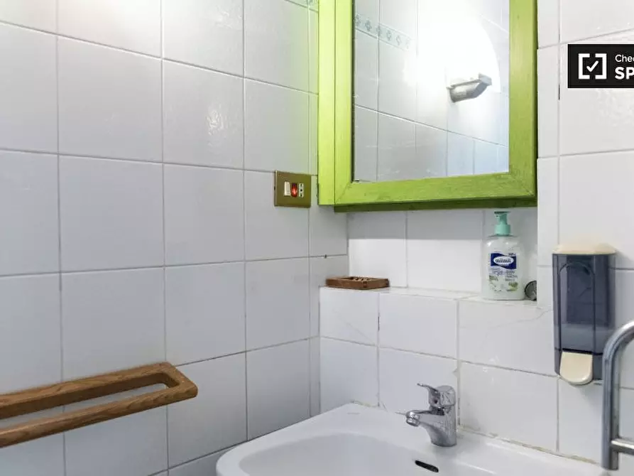 Immagine 11 di Camera condivisa in affitto  in Via Benaco, 00199 Roma RM, Italy a Roma