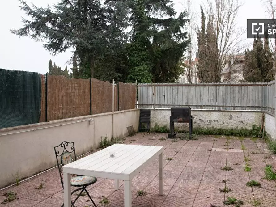 Immagine 12 di Ufficio in affitto  in V. dei Due Ponti a Roma