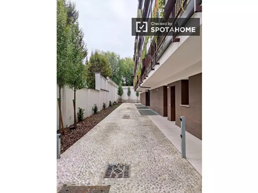 Immagine 16 di Appartamento in affitto  in Via Vincenzo Russo a Milano