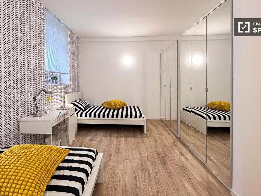 Immagine 5 di Camera condivisa in affitto  in Via Disciplini a Milano