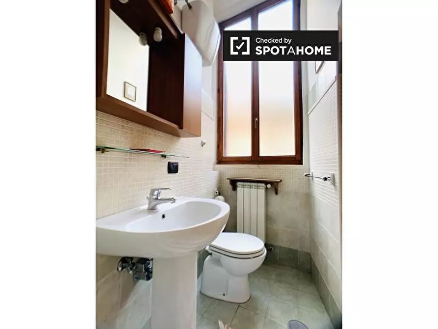 Immagine 6 di Camera condivisa in affitto  in Via di Monserrato, 00186 Roma RM, Italy a Roma