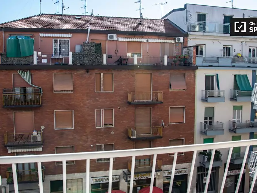 Immagine 15 di Appartamento in affitto  in Via Desenzano a Milano