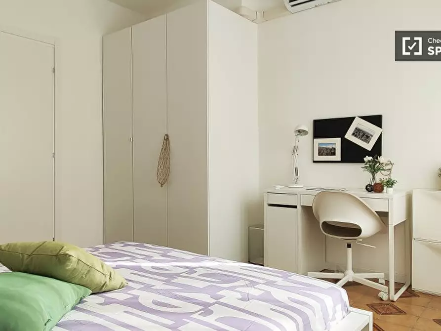 Immagine 3 di Camera condivisa in affitto  in via Barzoni a Milano