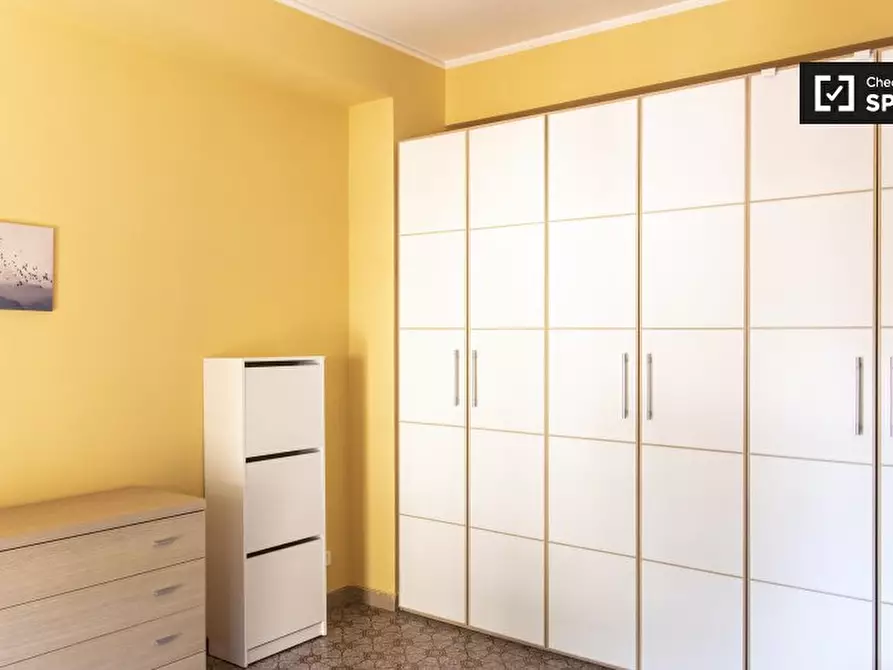 Immagine 4 di Camera condivisa in affitto  in Via Antonino Pio a Roma