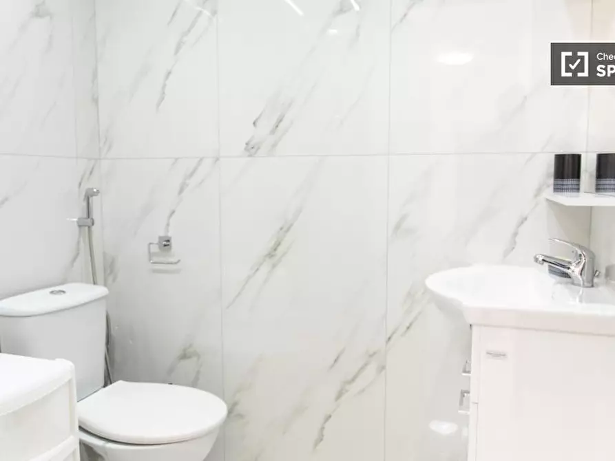 Immagine 14 di Appartamento in affitto  in Via Giovanni Battista Bastianelli a Roma