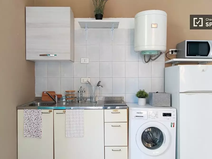 Immagine 5 di Ufficio in affitto  in Via Fratelli Bronzetti a Milano