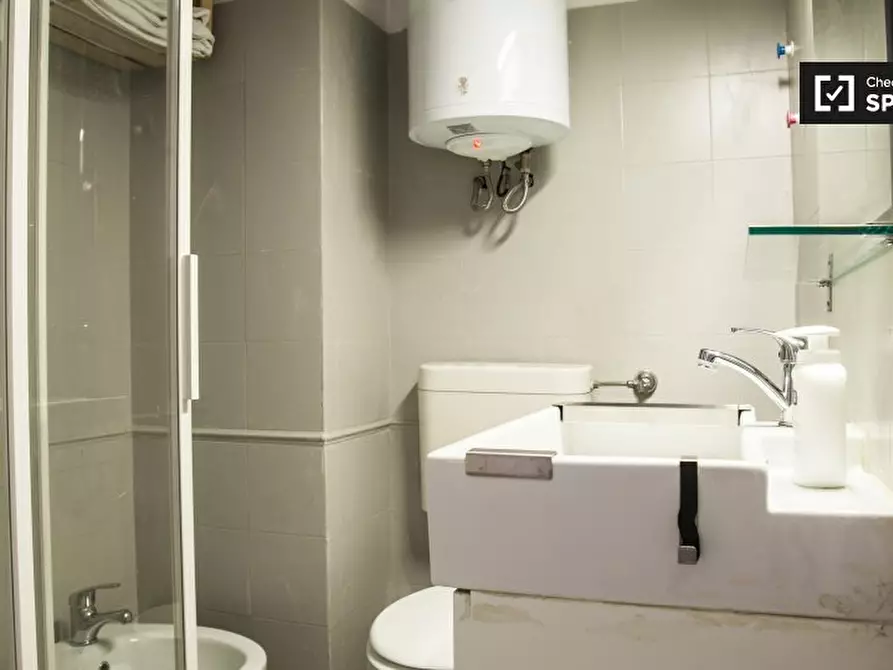 Immagine 10 di Appartamento in affitto  in Via di Vigna Pozzi a Roma