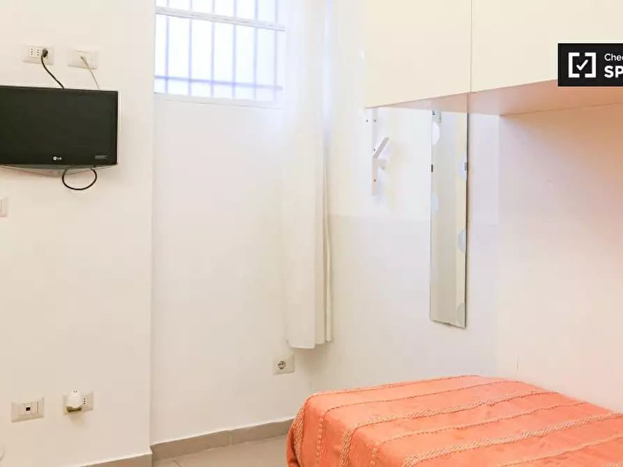 Immagine 4 di Ufficio in affitto  in Via Carroccio a Milano