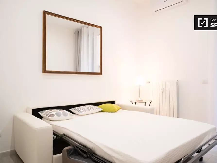 Immagine 13 di Appartamento in affitto  in Via Petrarca a Roma