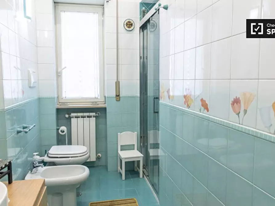 Immagine 6 di Camera condivisa in affitto  in Viale Somalia a Roma