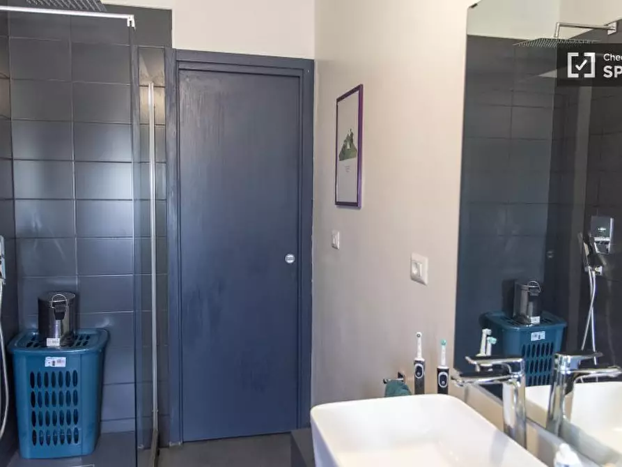 Immagine 7 di Appartamento in affitto  in Via Luchino dal Verme a Roma