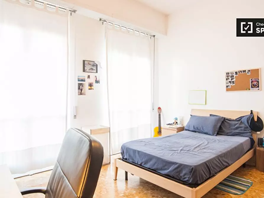 Immagine 2 di Camera condivisa in affitto  in Piazza San Giovanni Bosco a Roma