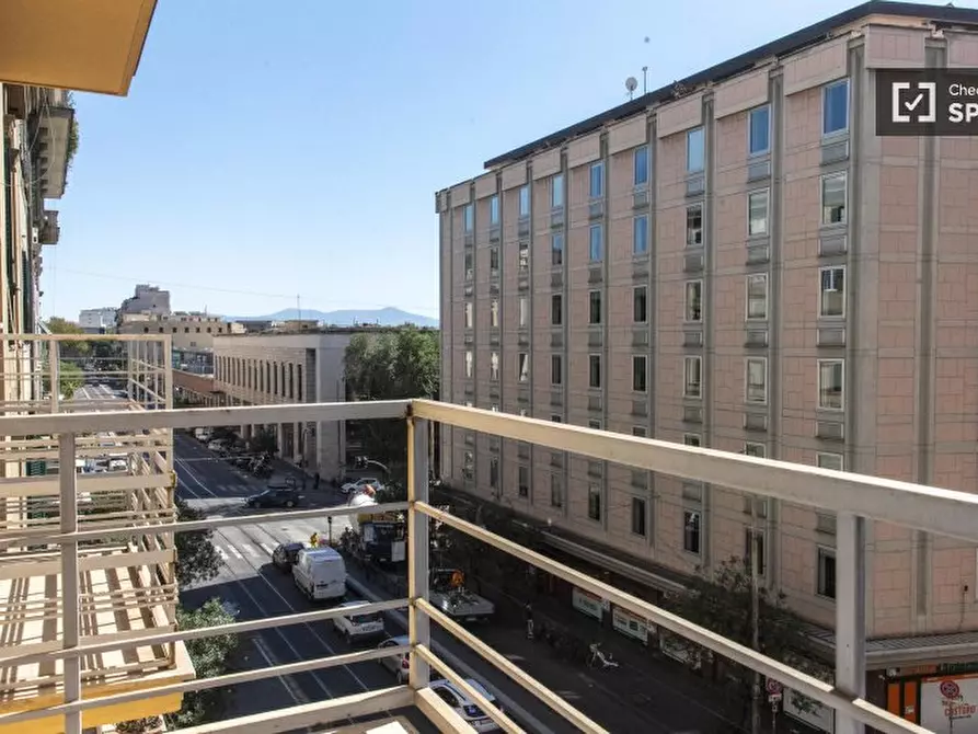 Immagine 6 di Camera condivisa in affitto  in Via Principe Eugenio a Roma