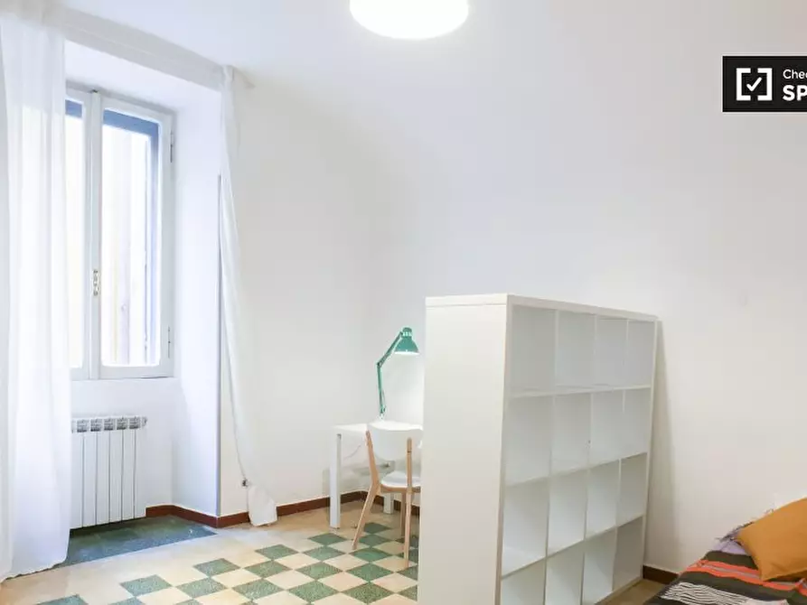 Immagine 3 di Camera condivisa in affitto  in Via dei Campani a Roma