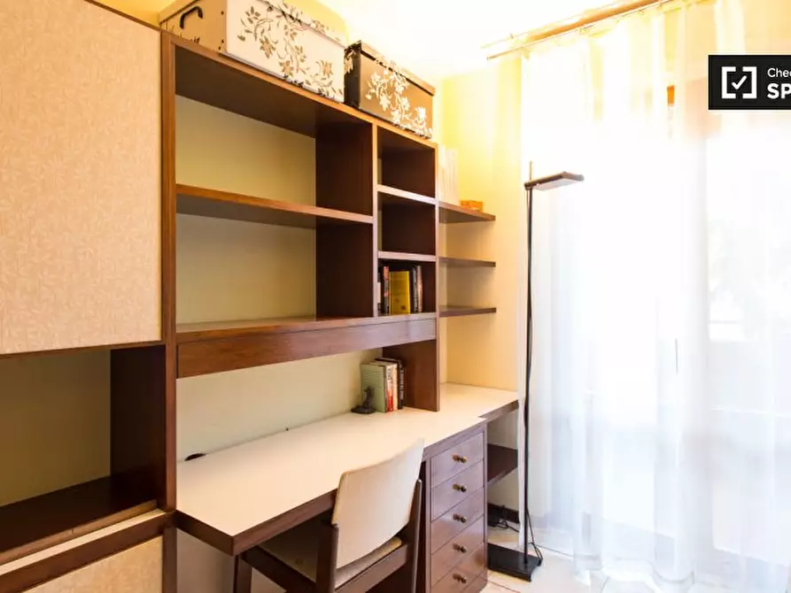 Immagine 2 di Camera condivisa in affitto  in Via Ugo la Malfa, 20128 Milano MI, Italy a Milano