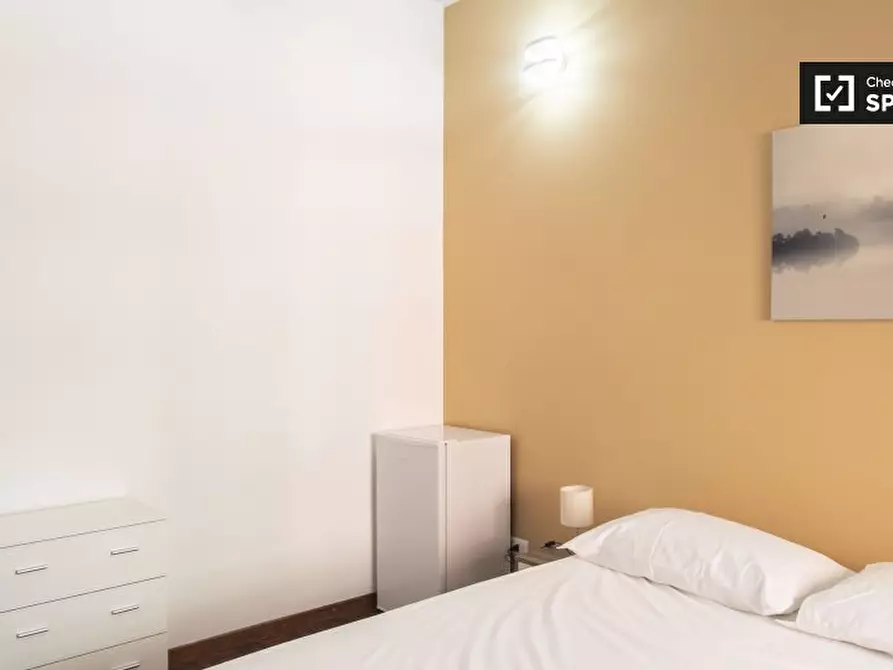 Immagine 2 di Camera condivisa in affitto  in Viale di Vigna Pia a Roma