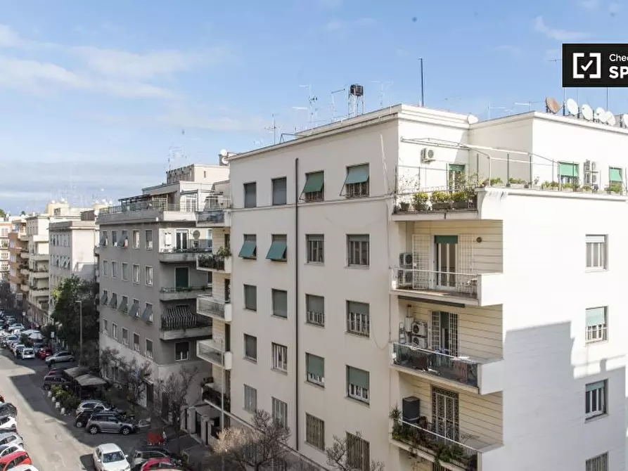 Immagine 6 di Camera condivisa in affitto  in Via Costantino Corvisieri a Roma