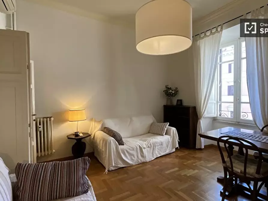 Immagine 13 di Appartamento in affitto  in Via di Sant'Andrea delle Fratte a Roma