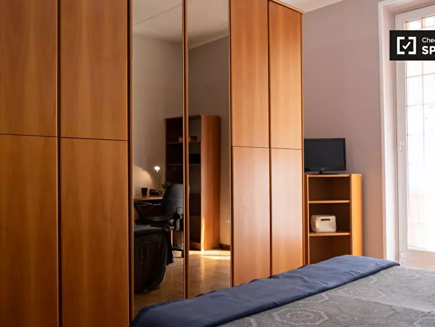 Immagine 15 di Camera condivisa in affitto  in Via dei Campani, 00185 Roma RM, Italy a Roma