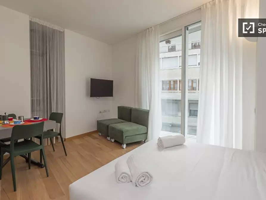 Immagine 10 di Appartamento in affitto  in Via Giovanni da Milano a Milano