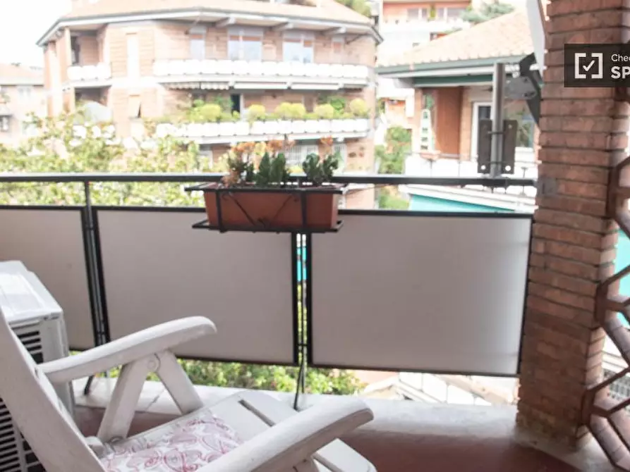 Immagine 12 di Camera condivisa in affitto  in Via di Vigna Murata a Roma