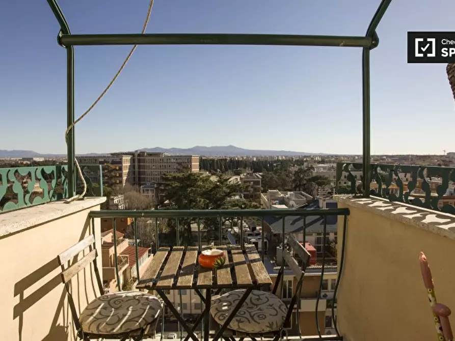 Immagine 10 di Appartamento in affitto  in Viale Ippocrate a Roma