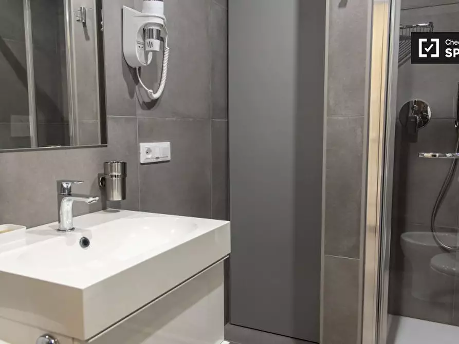 Immagine 3 di Ufficio in affitto  in Via Prenestina a Roma