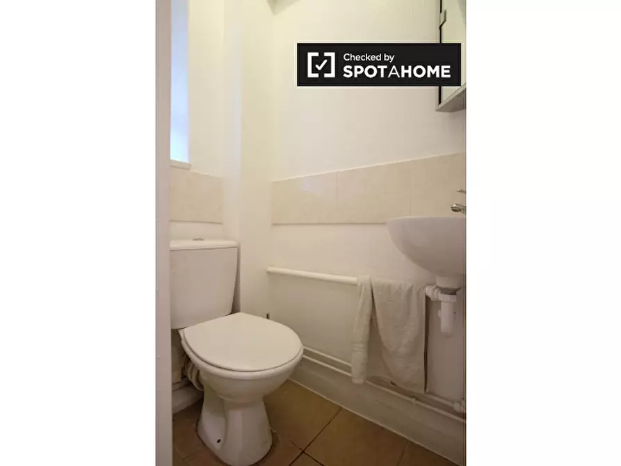 Immagine 16 di Camera condivisa in affitto  in Gill Street a Poplar