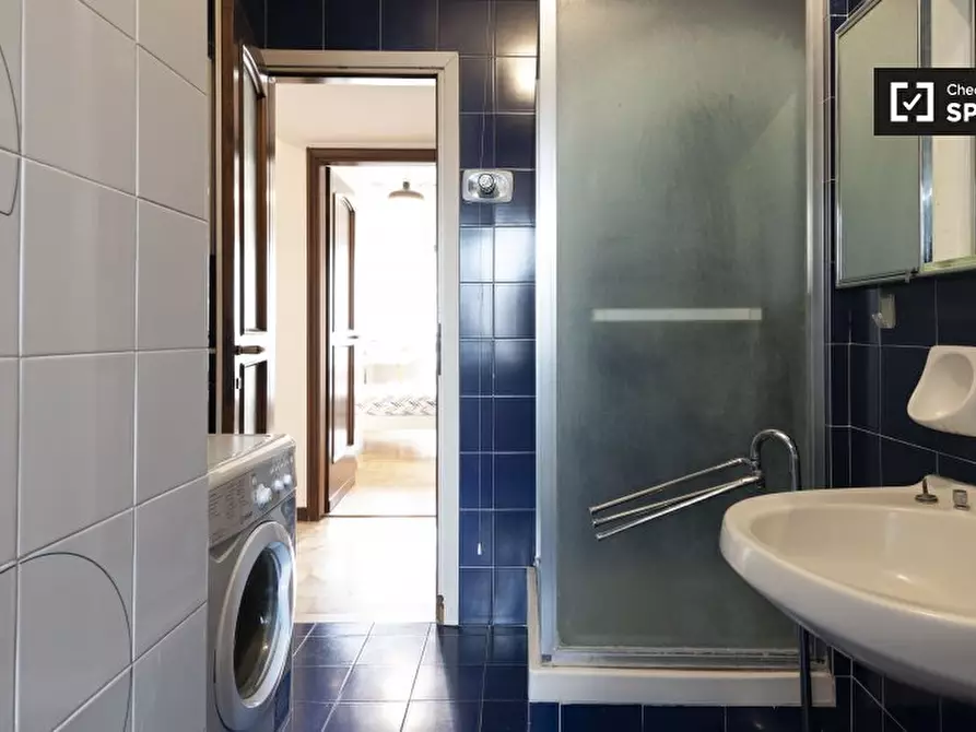 Immagine 17 di Camera condivisa in affitto  in Viale Beatrice d'Este a Milano