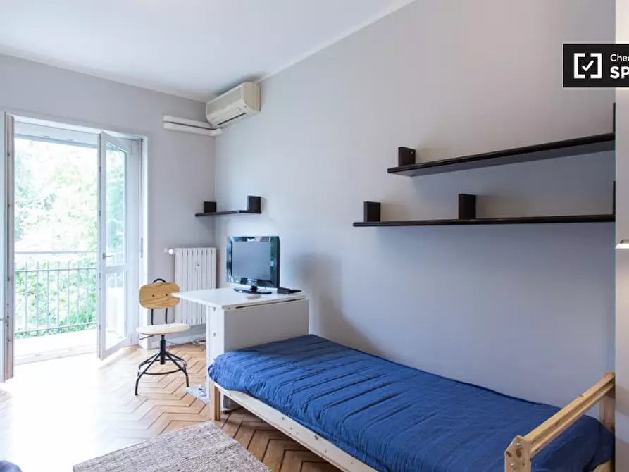 Immagine 15 di Camera condivisa in affitto  in Piazza S. Giuseppe a Milano