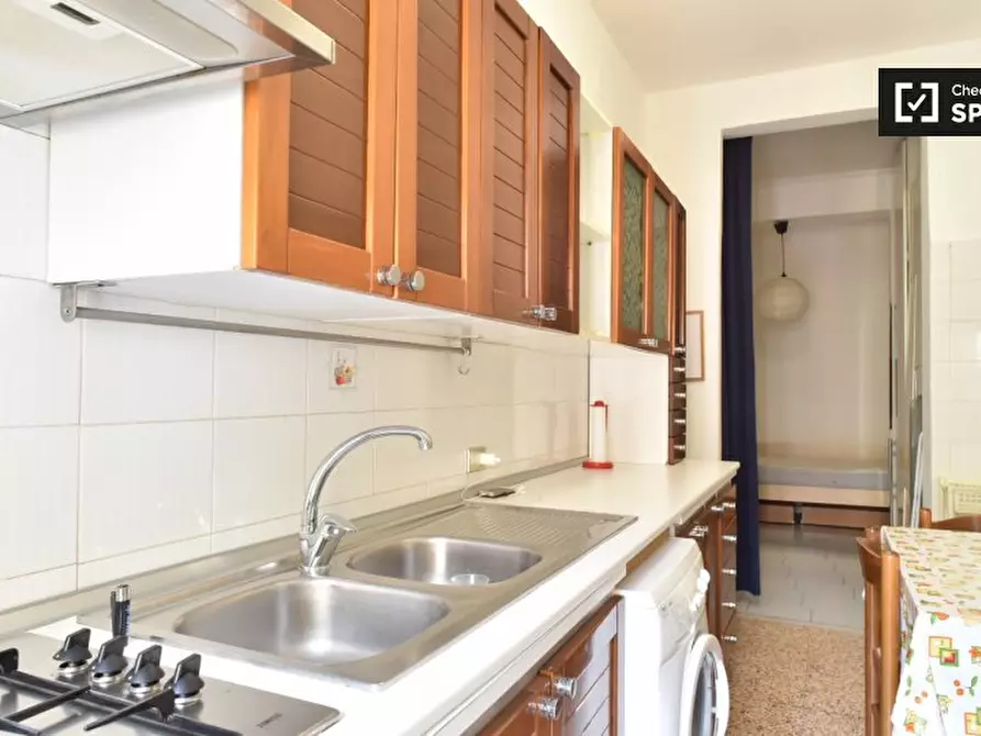 Immagine 4 di Camera condivisa in affitto  in Via Augusto Murri a Roma